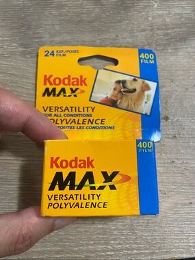 Vintage Kodak Camera Film Max 400 Speed 24 Maximum Versatility Exp 11/2004